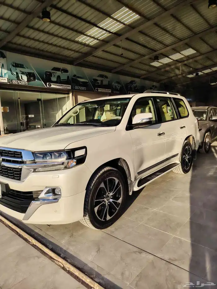 تويوتا لاند كروزر جراند تورنج 2021 1