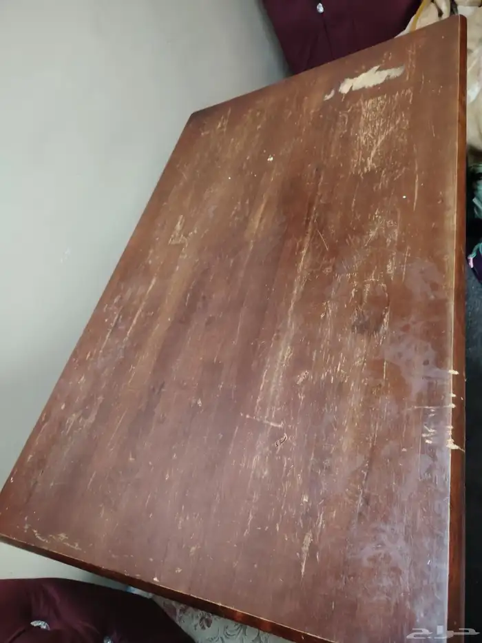 طاولة صفرة بحالة جيدة 0