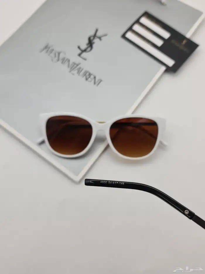 نظارات نسائي بكامل الملحقات 35