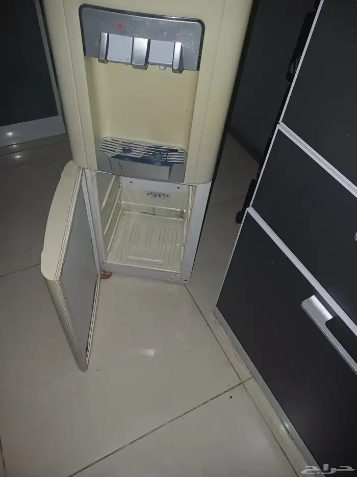 برادة مياة بثلاجة صغيرة 1