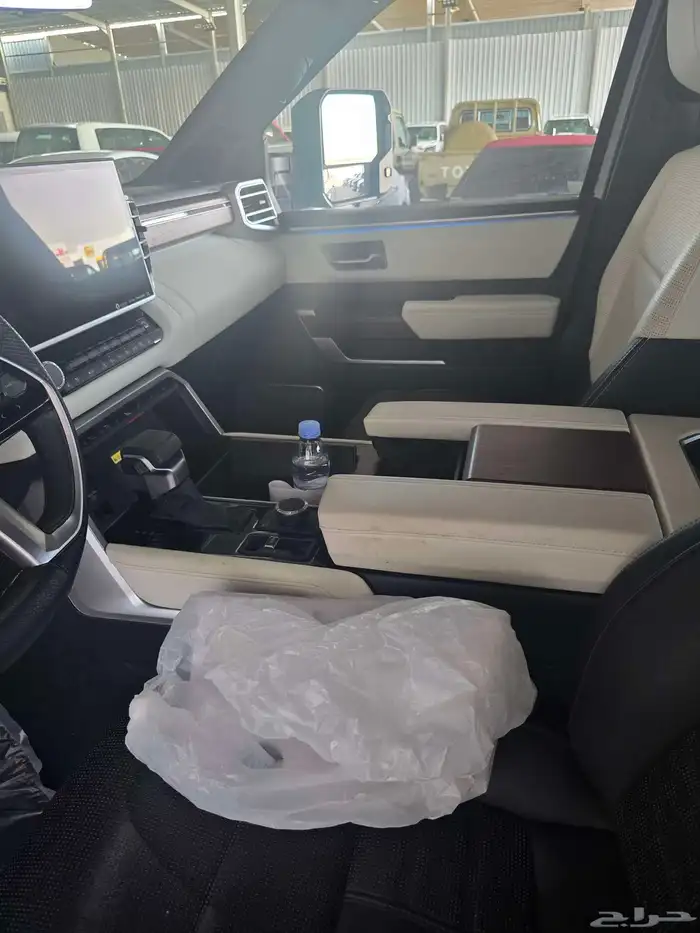 تويوتا تندرا كابستون 2023 وكالة 12