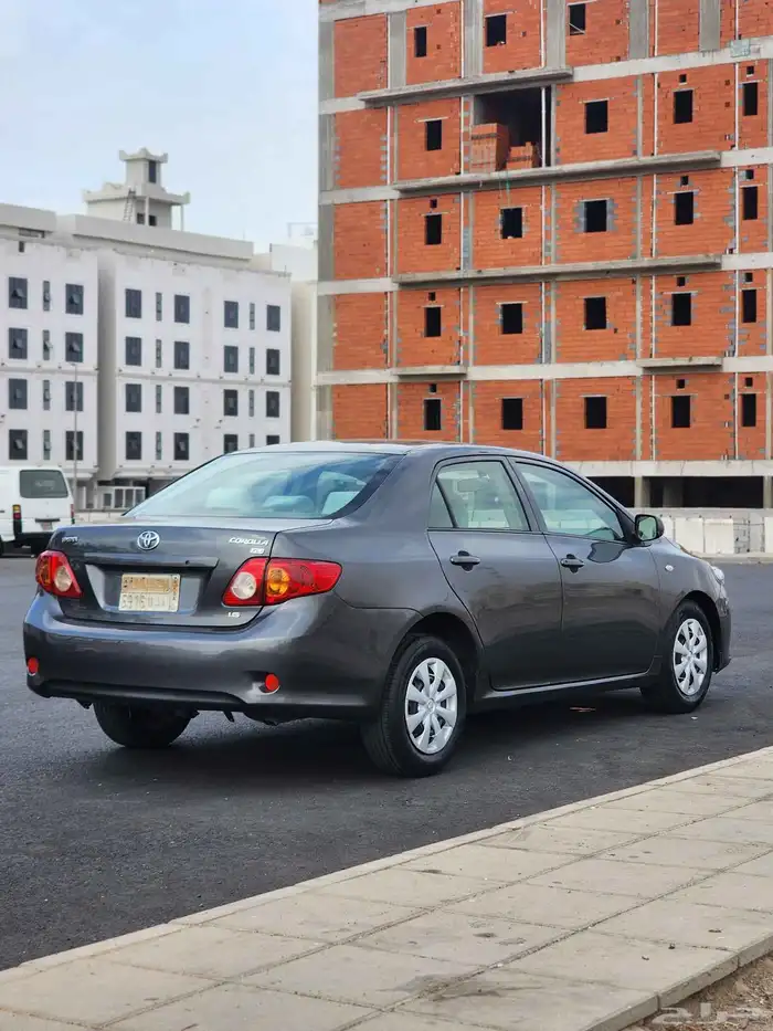 تويوتا كورولا 2008 8
