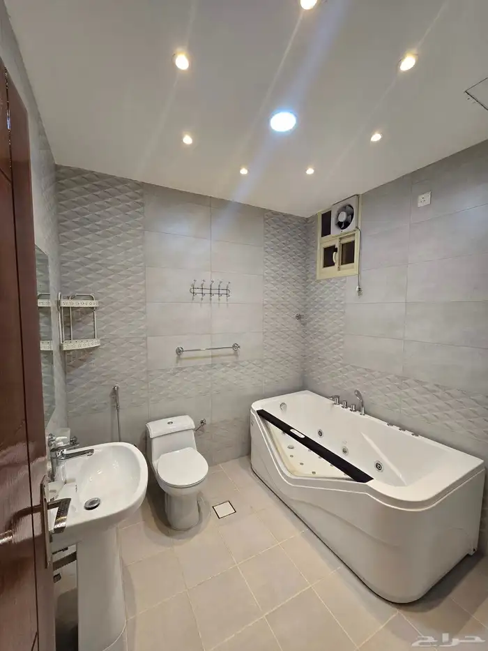 للبيع فيلا دورين وملحق تشطيب ممتاز 21