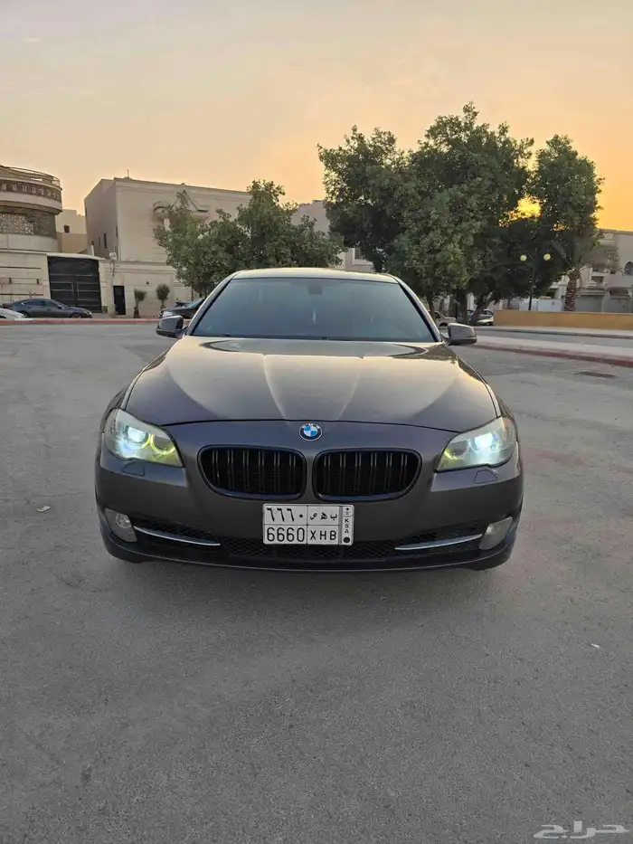 بي ام - BMW 530i 2013 فل كامل   نظيفة جدا   صيانة وكالة 8