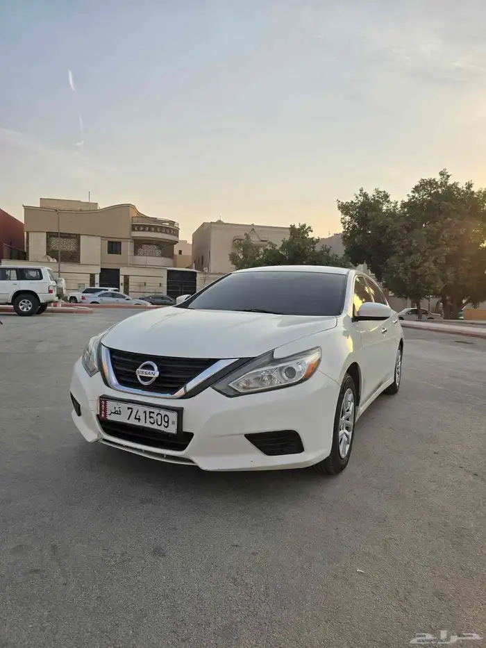 نيسان ألتيما 2017 ستاندرد ممشى 130 ألف فقط نظيفة جدا 1