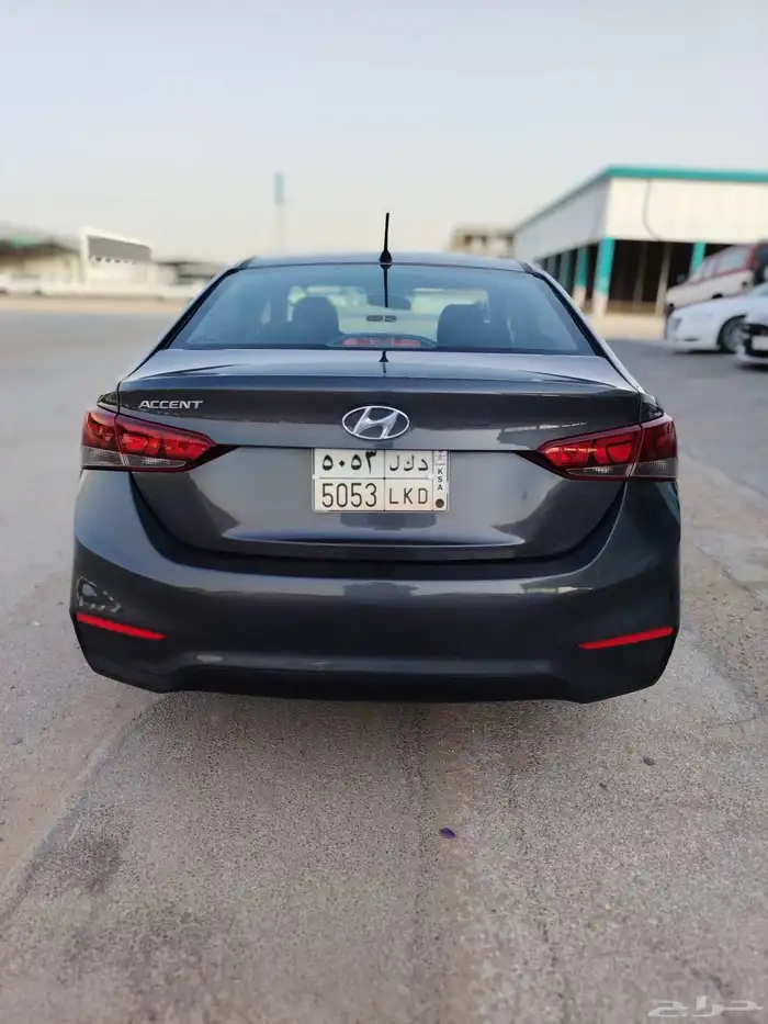 سياره هواندي اكسنت 2020 نضيفه مره منوه المستخدم 8