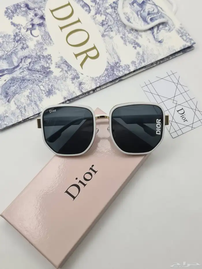 نظارات نسائي بكامل الملحقات 14