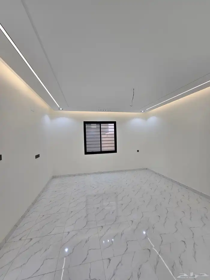 للبيع ررف دور وملحق 650 الف حوش ومدخل سياره 3