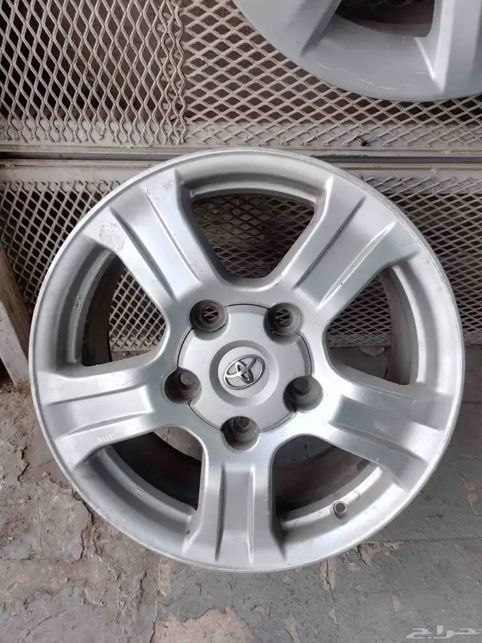 جنط واحد اسكويا اصلي وكالة 0