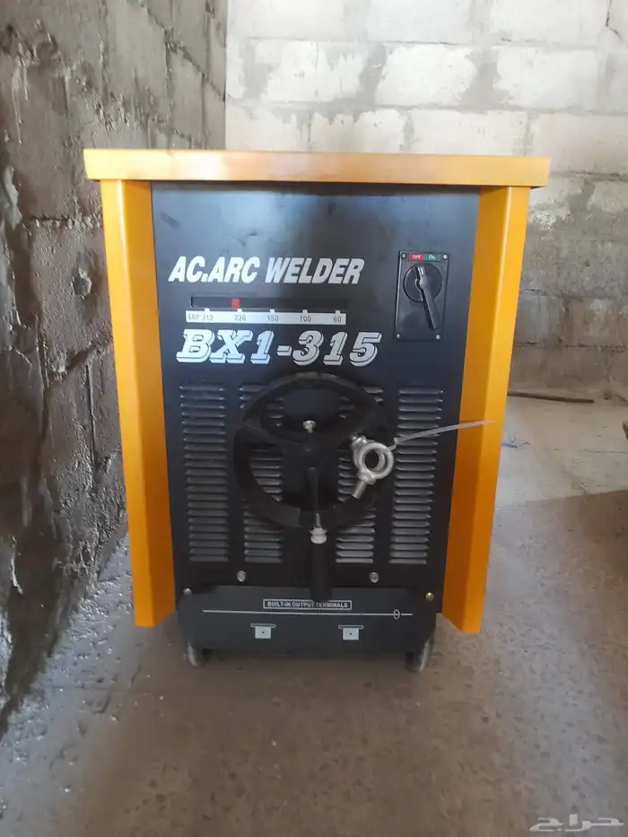 ماطور هواء ومكينه لحام والاغراض المعروضه للبيع 3