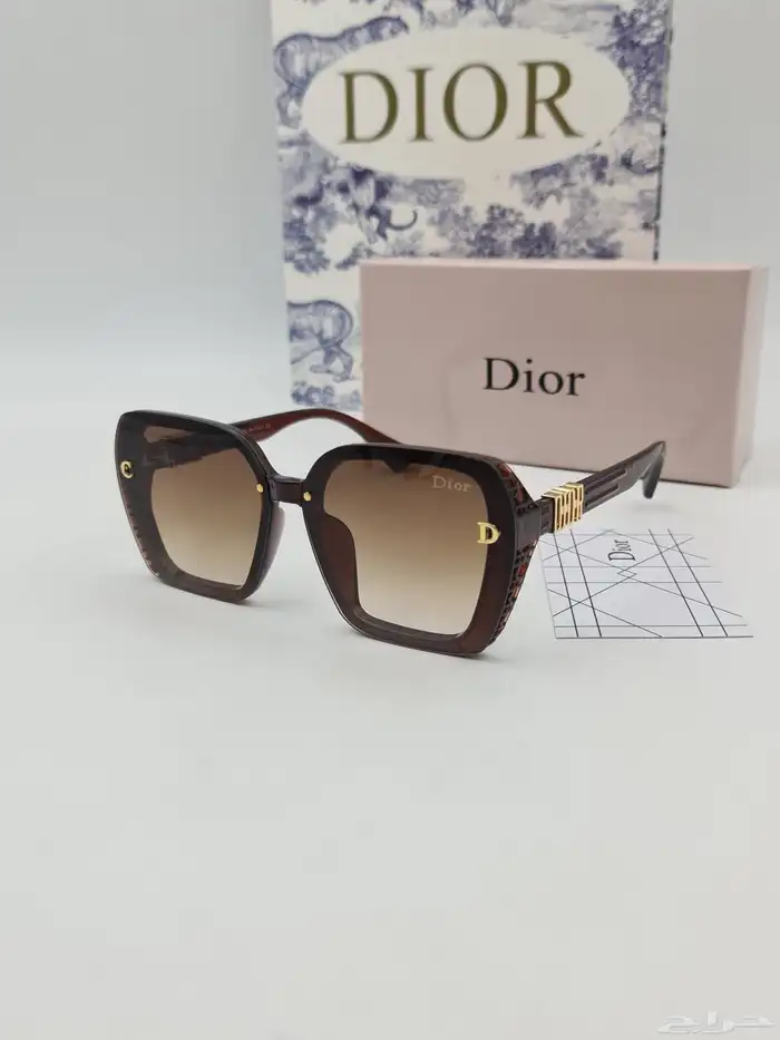 نظارات نسائي بكامل الملحقات 19