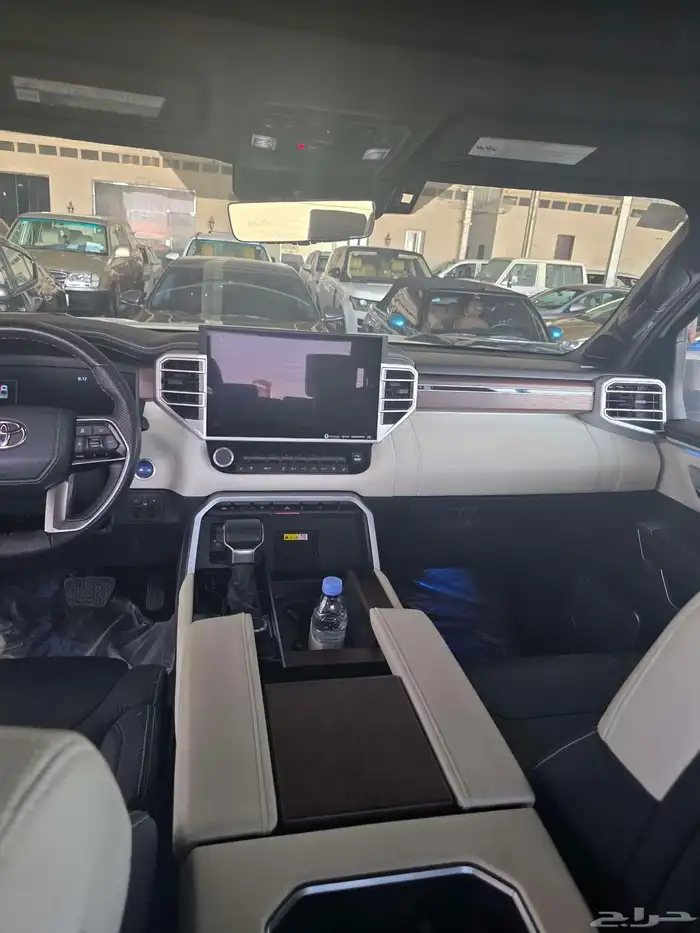 تويوتا تندرا كابستون 2023 وكالة 8