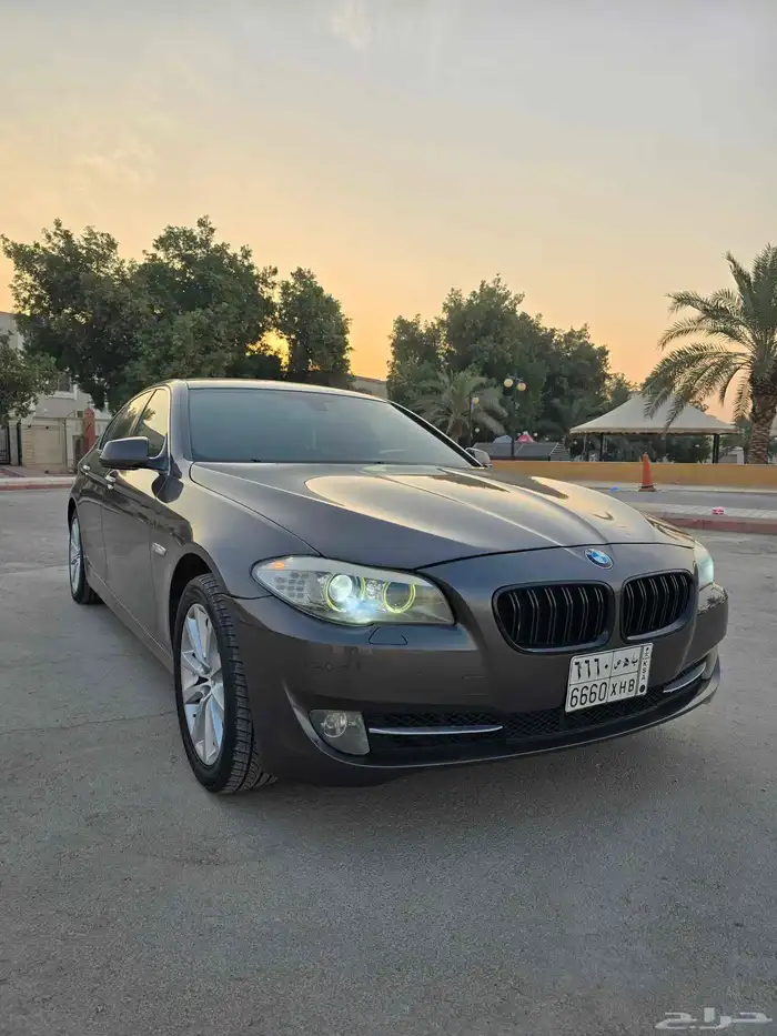 بي ام - BMW 530i 2013 فل كامل   نظيفة جدا   صيانة وكالة 0