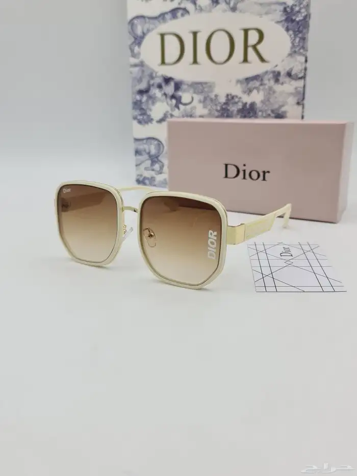 نظارات نسائي بكامل الملحقات 16