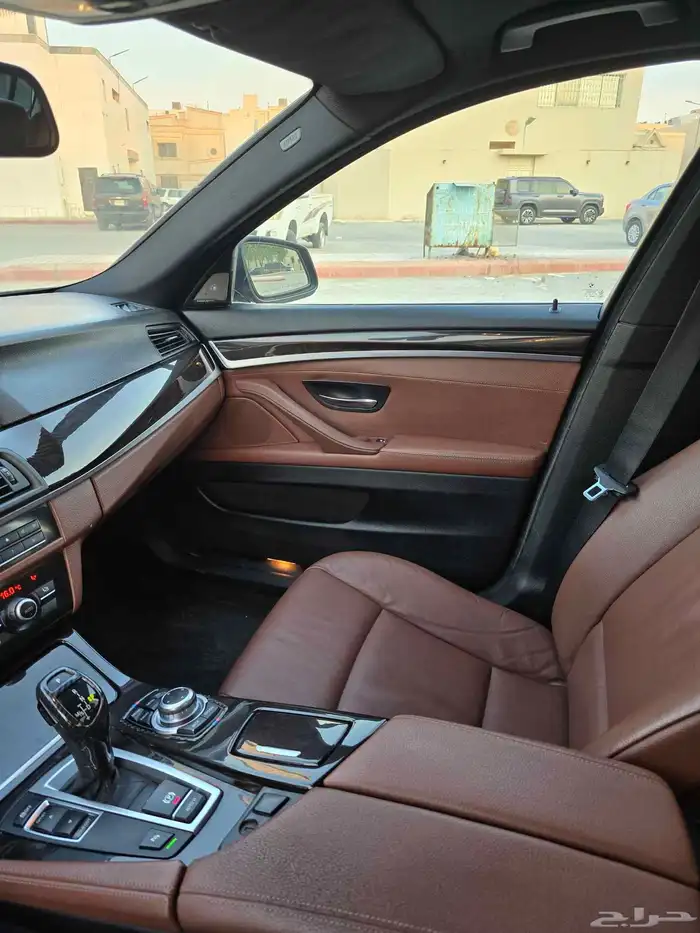 بي ام - BMW 530i 2013 فل كامل   نظيفة جدا   صيانة وكالة 16