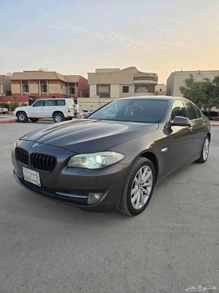 بي ام - BMW 530i 2013 فل كامل   نظيفة جدا   صيانة وكالة 7