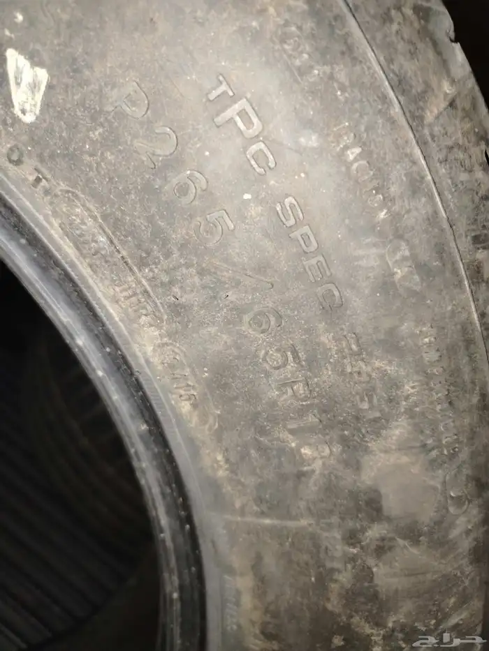 كفرات قوديير مستخدمه للبيع تصلح لجمس 3