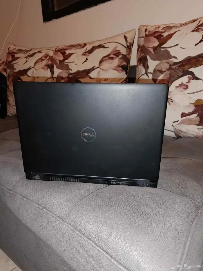 لابتوب ديل للبيع نظيف وسريع. 3