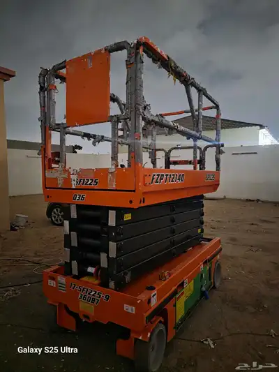 سيزرلفت للايجار رافعات مقصيه 12متر للايجار سيزرات لفت كهرباء index