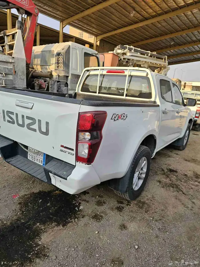 ايسوزو بكب غمارتين موديلات 2022 و 2021 و 2020 3