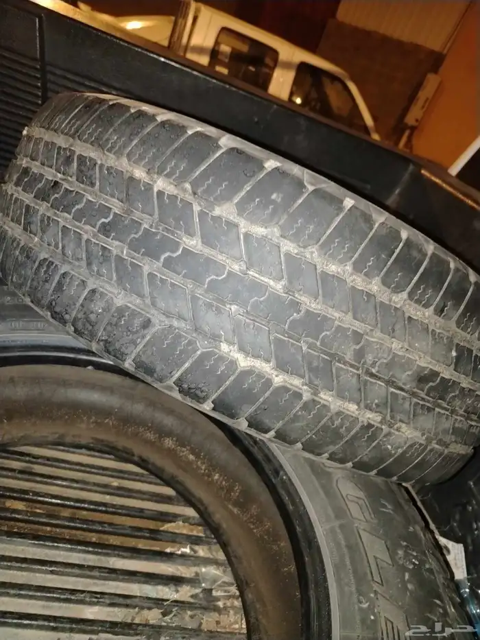 كفرات قوديير مستخدمه للبيع تصلح لجمس 0