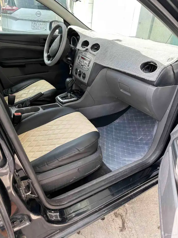Ford Focus 2009 - 100  Good Condition Car 5