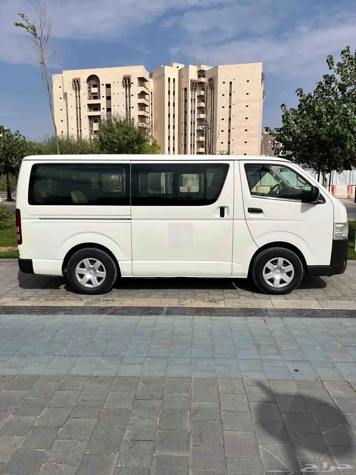 باص هايس تويوتا 13