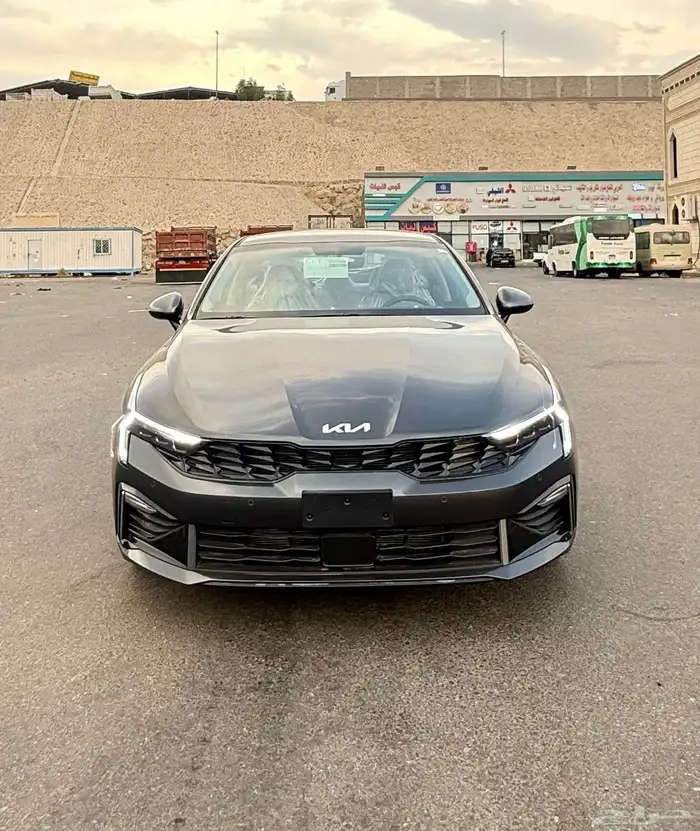 كيا K5 ( استاندر ) 2025 جديدة للبيع 1