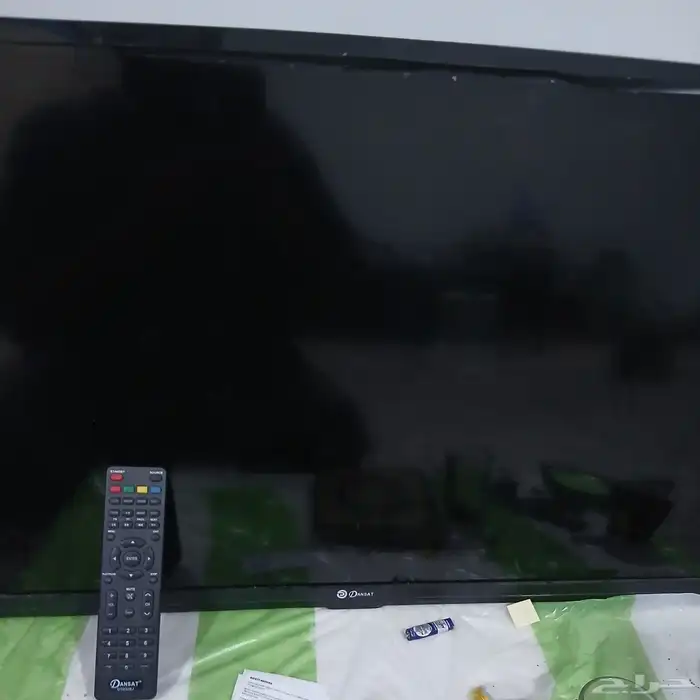 السلام عليكم هذا الشاشه وهذا الرسيفر للبيع 2