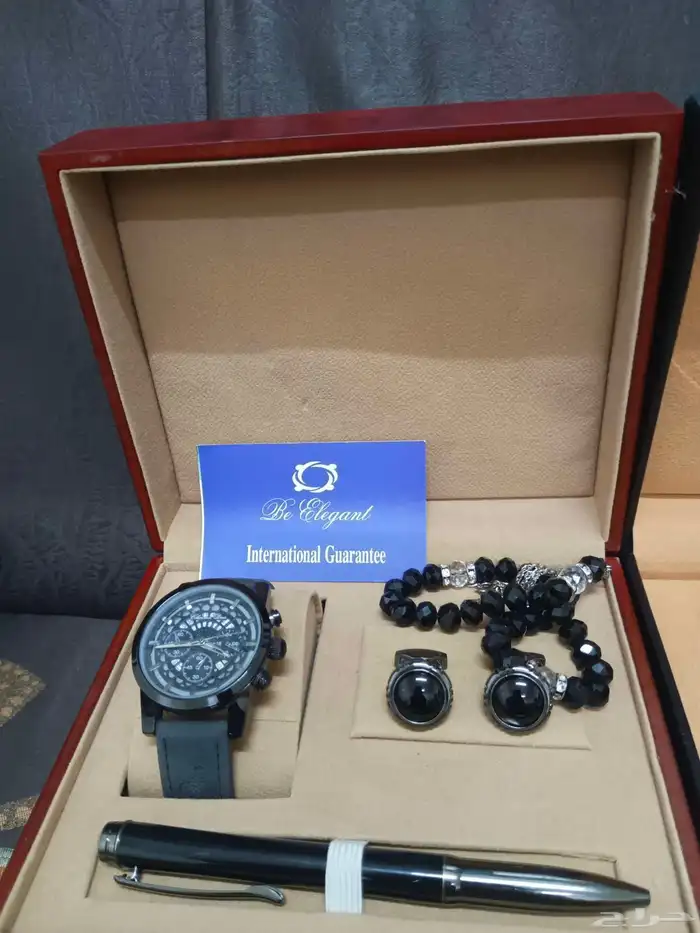 طقم رجالي فاخر وجديد لم يستخدم يحتوي على(ساعة قلم كبك مسبحة) 3