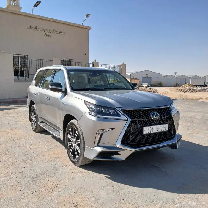 جيب لكزس 2018 LX سعودى - بدى ومحركات شرط 7