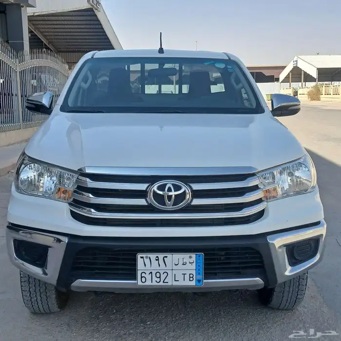 هايلوكس غماره 2024 ديزل مكينه 2800 قير اوتوماتيك - دبل 0