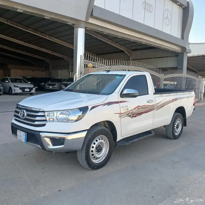 هايلوكس غماره 2024 ديزل مكينه 2800 قير اوتوماتيك - دبل 1