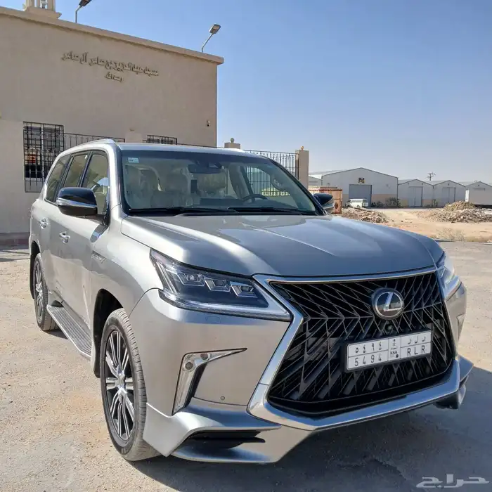 جيب لكزس 2018 LX سعودى - بدى ومحركات شرط 3