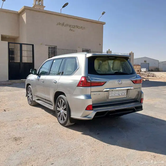 جيب لكزس 2018 LX سعودى - بدى ومحركات شرط 39