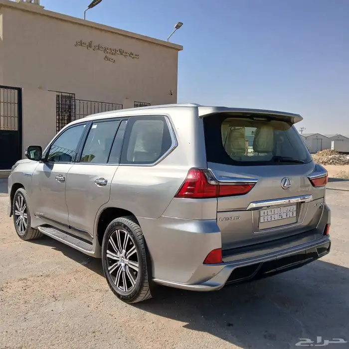جيب لكزس 2018 LX سعودى - بدى ومحركات شرط 42