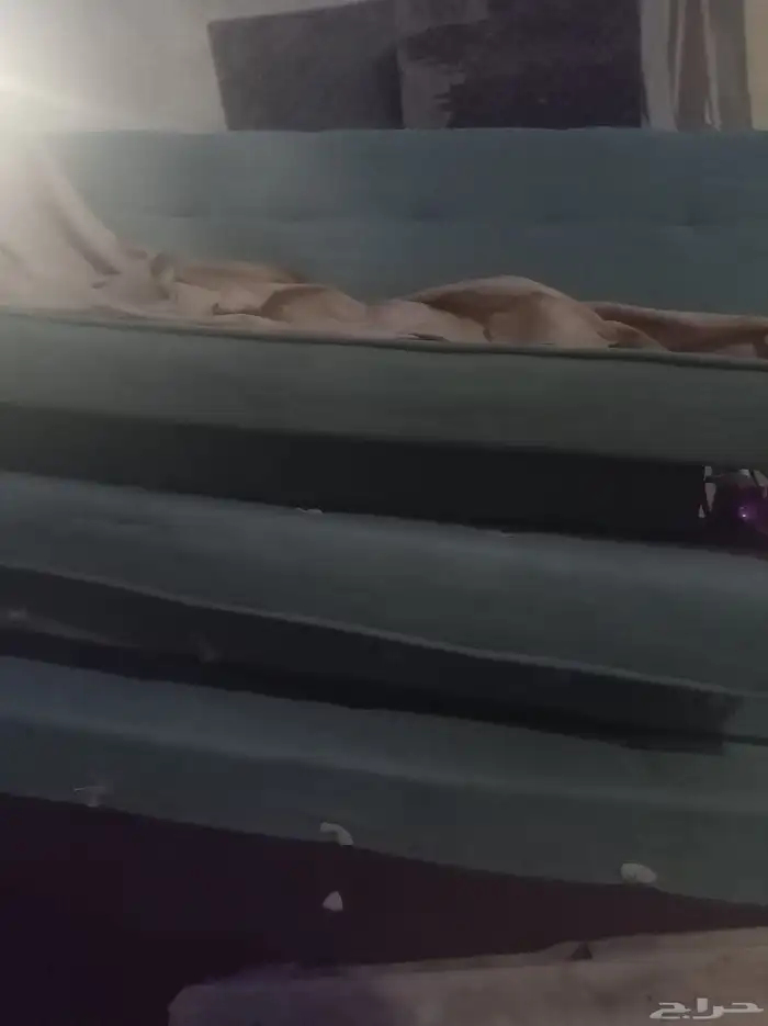 للبيع مرتبه سرير كبيره. 150 ريال. فلتر وبراده مياه 200 ريال 3