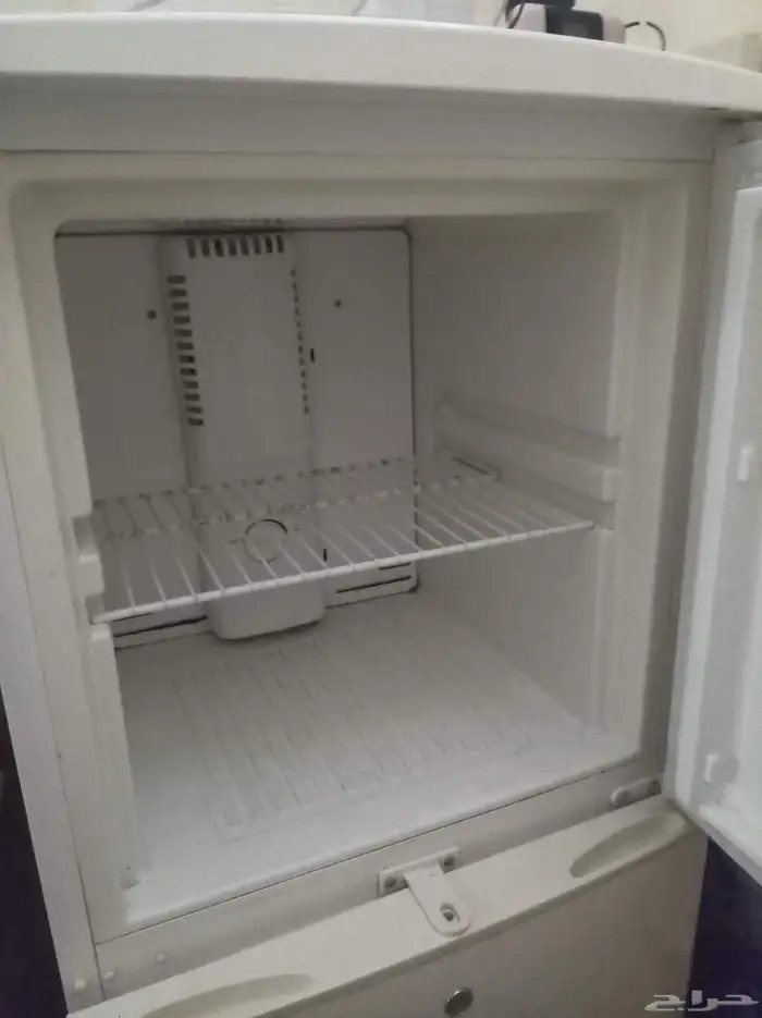 ثلاجه للبيع 3
