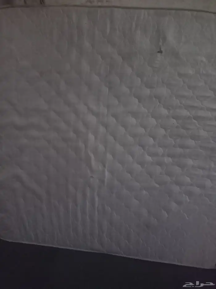 للبيع مرتبه سرير كبيره. 150 ريال. فلتر وبراده مياه 200 ريال 0