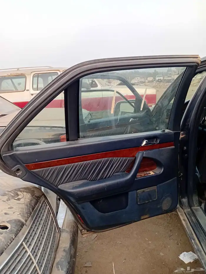 مرسيدس شبحS320 قطع غيار تشليح موديل 1994 5