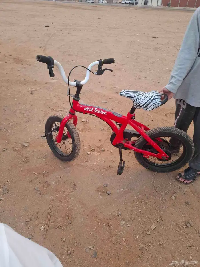 سيكل بحاله كويسه لبيع السعر 100 ريال 0