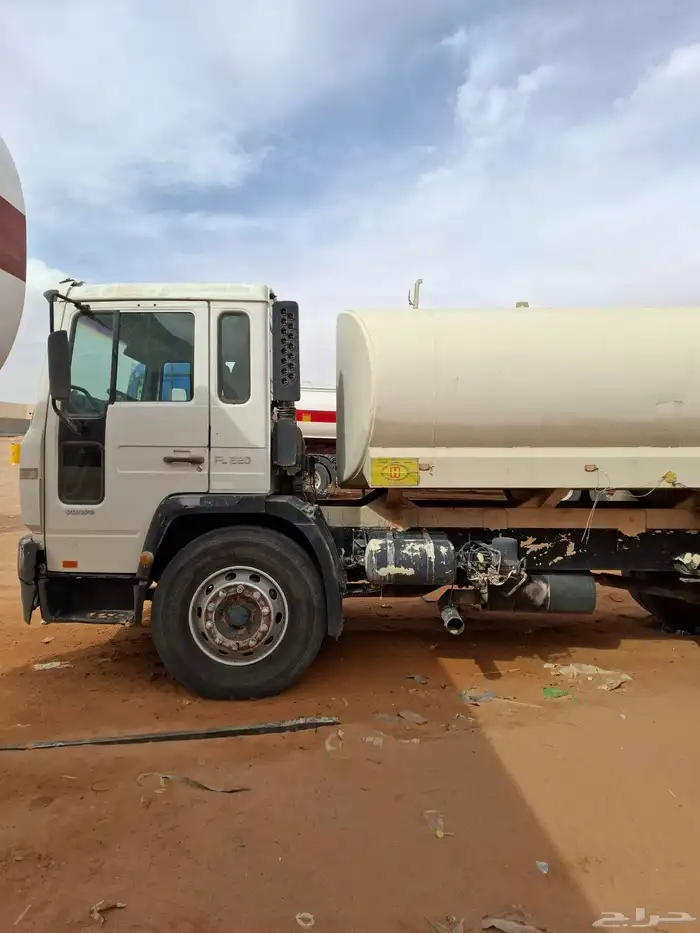 وايت فولفو 2002 2