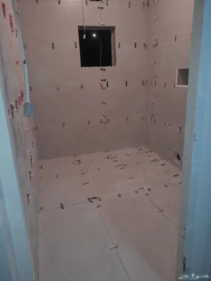 سباكه حديثه. بلاط . ترميم حمامات وتكسير ولياسه 1