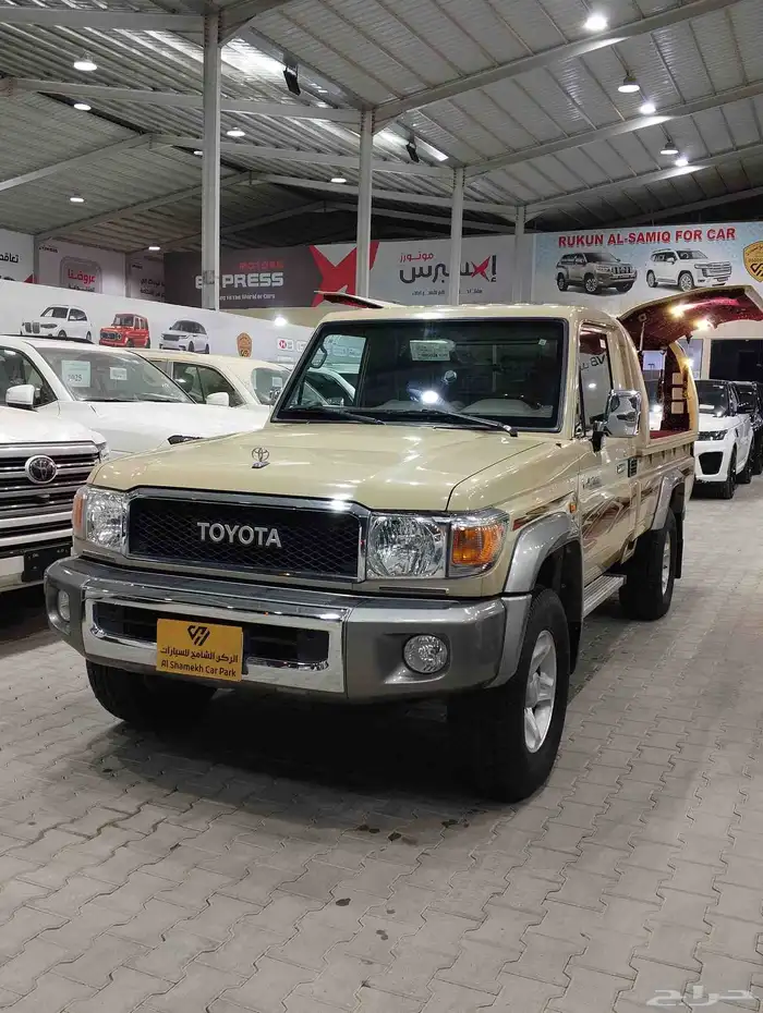 للبيع تويوتا شاص 2022 سعودي رفرف فل كامل شرط بدي ومحركات 3