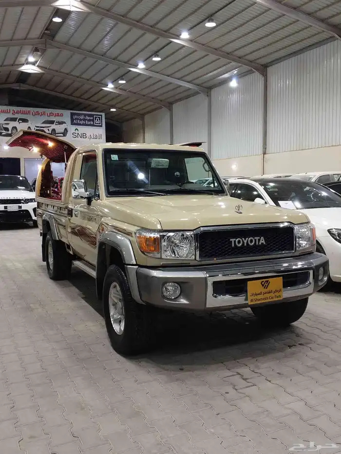 للبيع تويوتا شاص 2022 سعودي رفرف فل كامل شرط بدي ومحركات 1