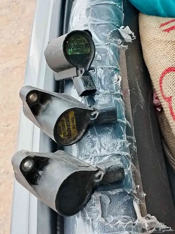 قطع غيار فورد فكتوريا ومركيز بوبه شمعات اصطب ديكورات حساسات 14