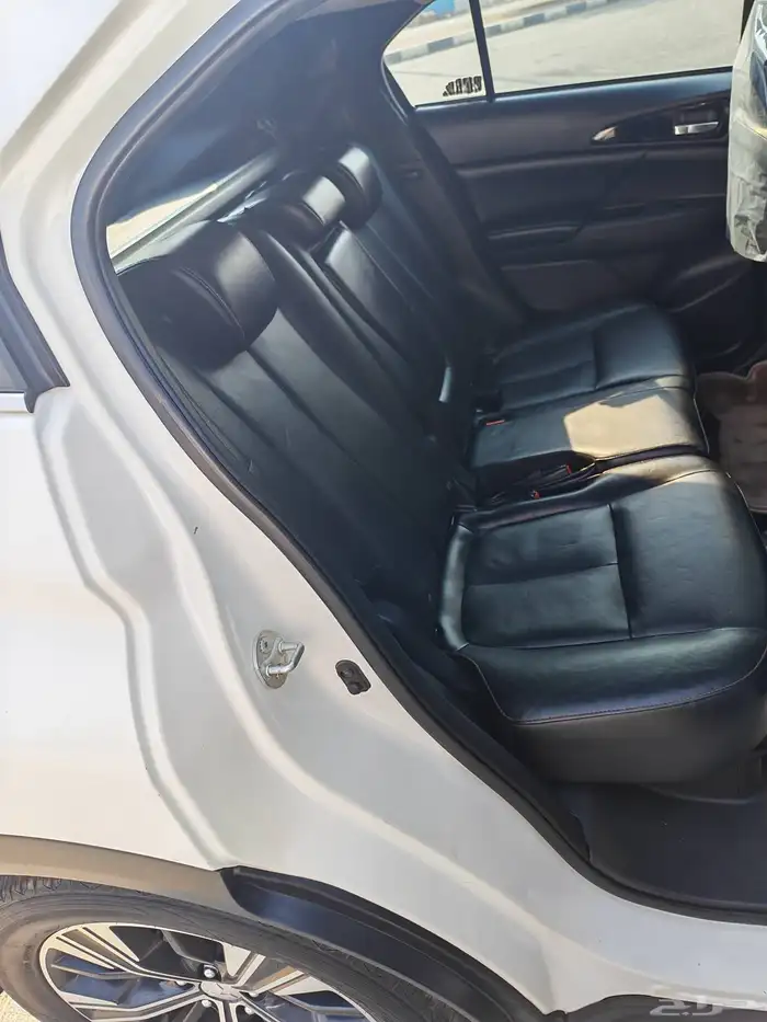 Mitsubishi eclipse cross 12