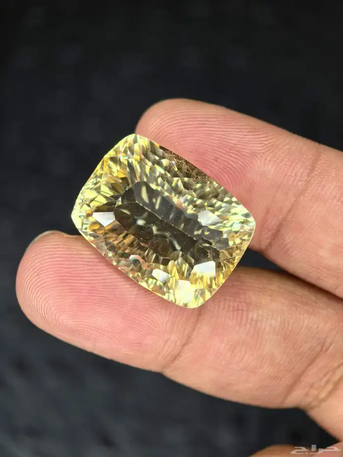 حجر سترين طبيعي 7