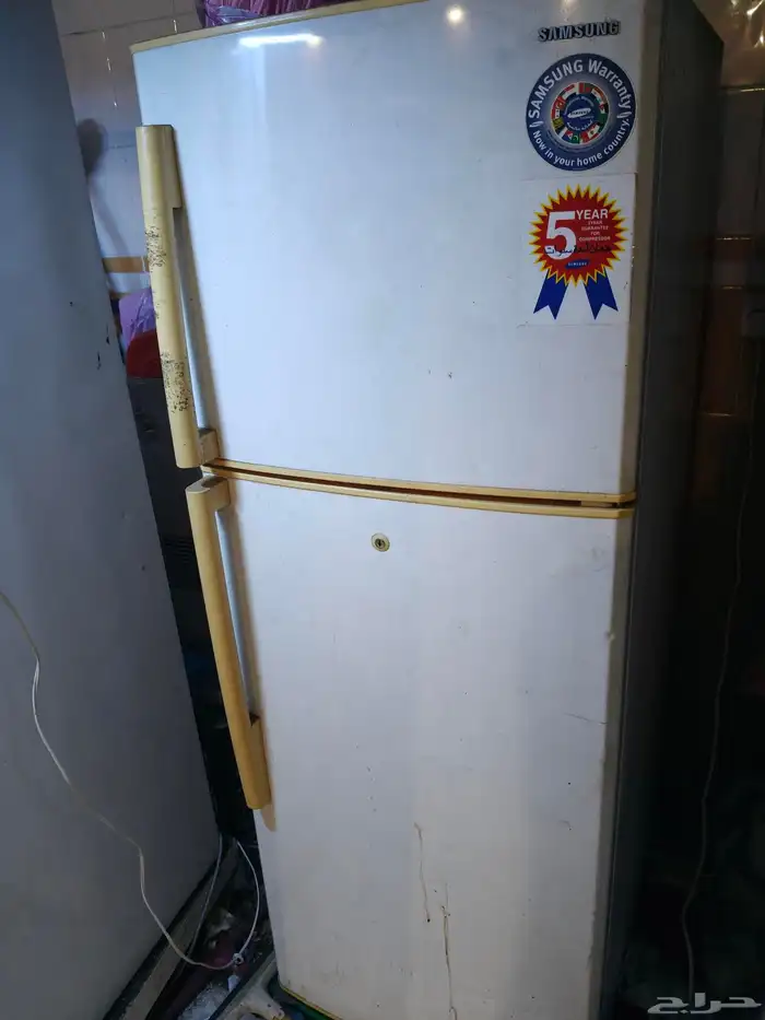 ثلاجة وفريزر وكمبيوتر مكتبي للبيع (اجهزة كهربائية) 2