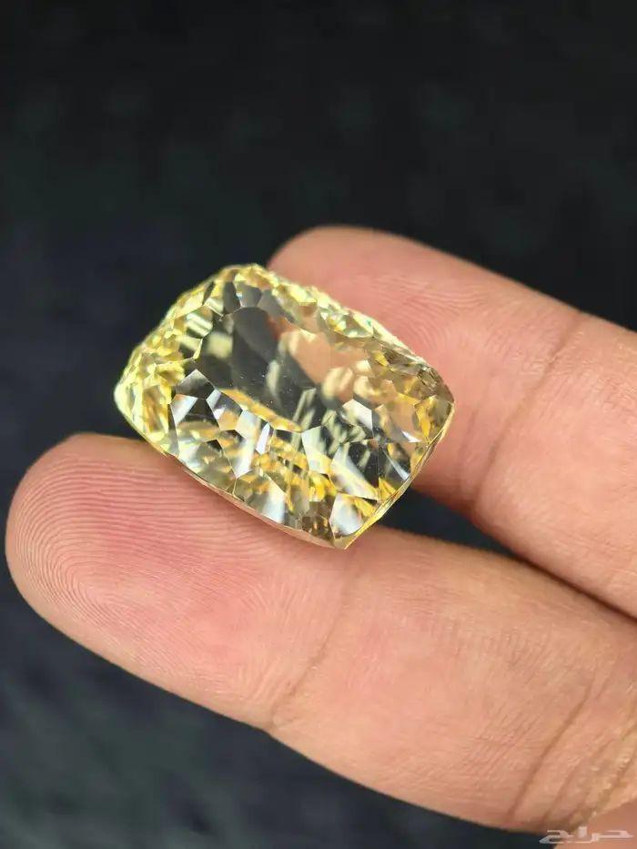 حجر سترين طبيعي 9